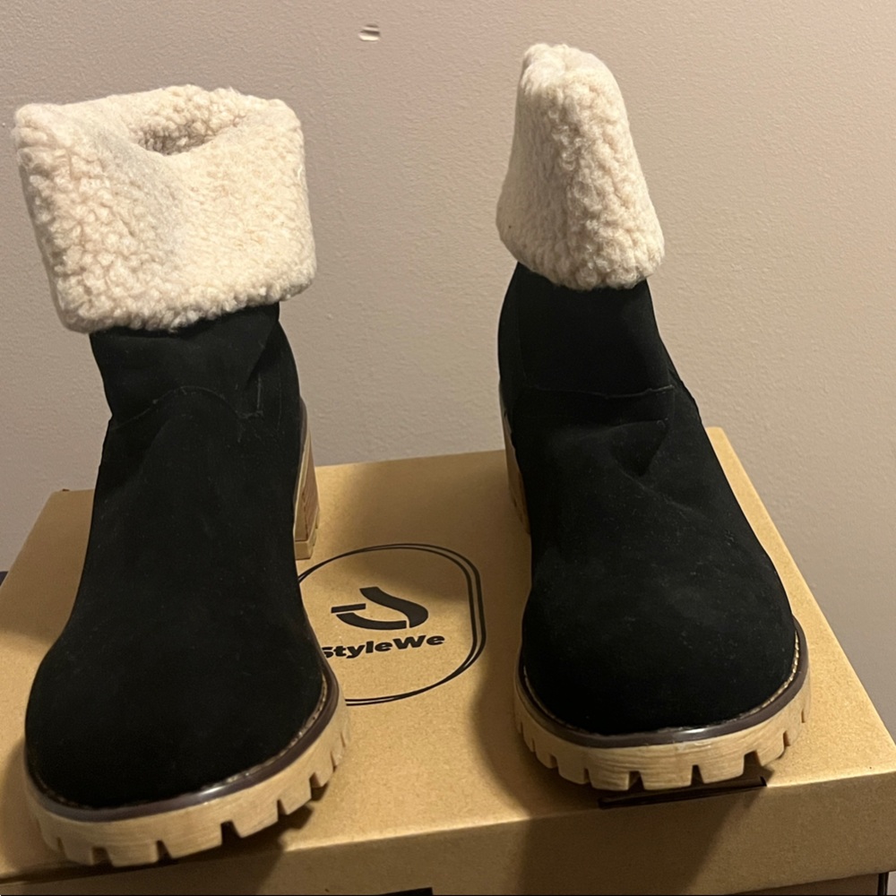 STYLEWE Black Ankle Boots with Cream Cuff
